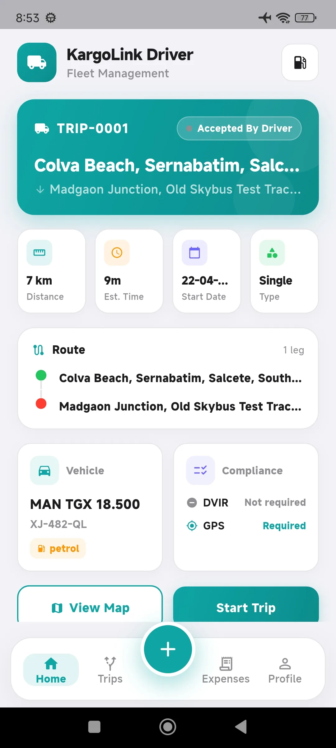 KargoLink driver app home screen showing active trip status and quick action buttons